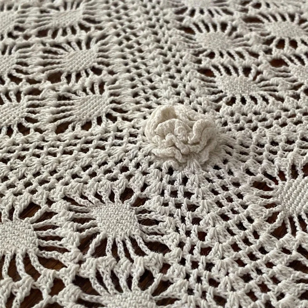 Vintage Handmade Crochet Tablecloth White Floral 3D Camelia Cottage Provence